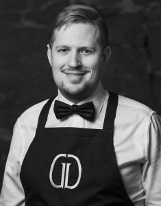 Diplomerad sommelier och vinföreläsare Niklas Bergqvist