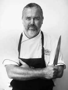 Kock och föreläsare inom matlagning som heter Magnus Albrektsson