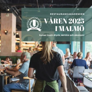 Våren 2025 kommer vi till Malmö!

Nu har vi öppnat anmälan till flera spännande kurser inom dryck, service och köksekonomi – direkt på plats i Malmö!

🌟 Sommelierutbildning, naturvin, service, och mycket mer. Våra kurser ger dig verktygen att utvecklas, oavsett om du är nybörjare, arbetar i branschen eller vill fördjupa din expertis.

Kurserna hålls i inspirerande miljö på @high_court i Malmö.
👉 Läs mer och boka via länken i vår bio!

#Restaurangakademien #Malmö #Sommelierutbildning #Naturvin #Serviceutbildning #Köksekonomi